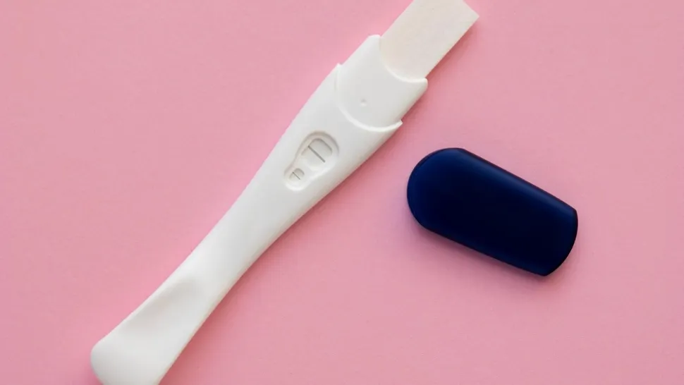 Menopauza precoce și lupta pentru fertilitate – Legătura cu FIV, ereditatea și bolile ginecologice 