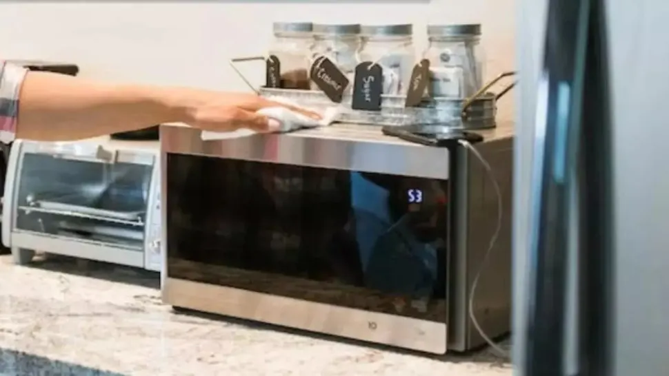 O funcție a cuptorului cu microunde îți poate dubla factura la curent. Atenție la acest buton, ca să nu rămâi cu gaură în buget