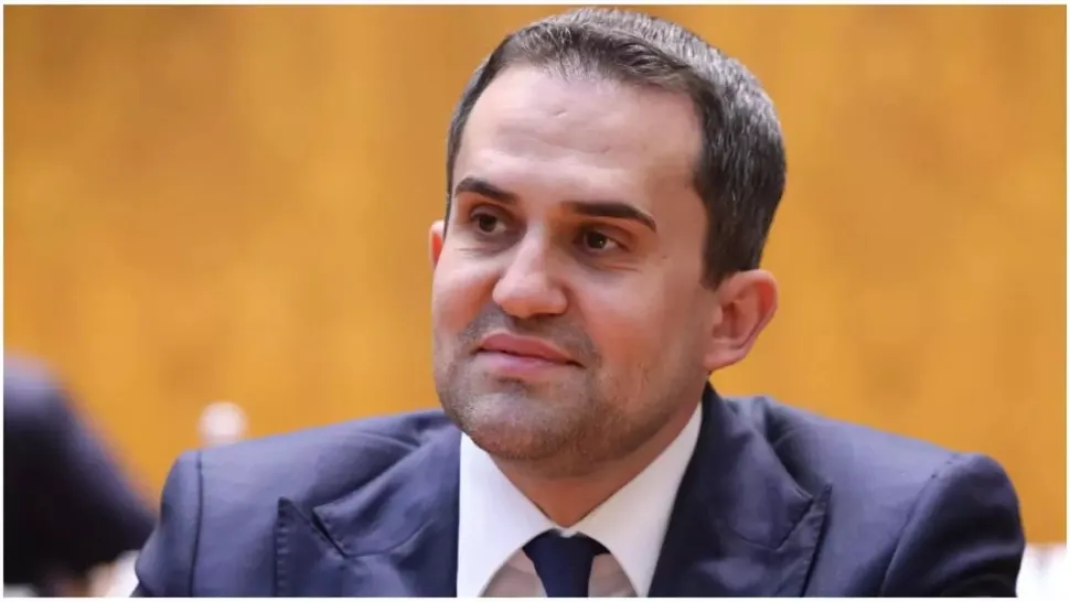 Bombă în guvernul Bolojan: Ministrul Transporturilor, înregistrat în timp ce negocia o șpagă