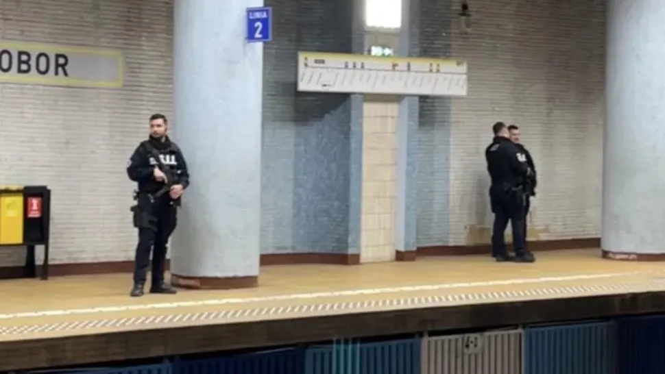 Jandarmi echipați ca la intervenții, în stațiile de metrou. Controverse uriașe: ce spun reprezentanții instituției VIDEO