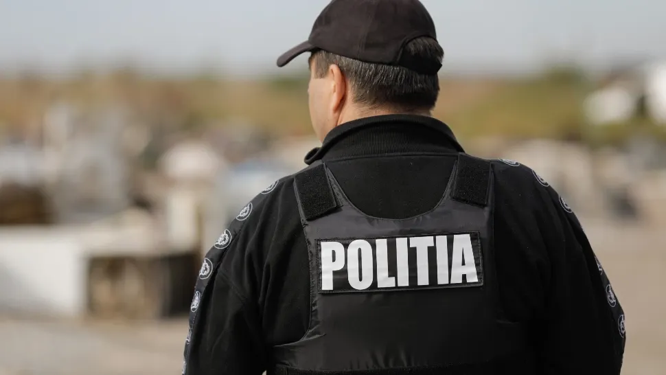Bărbat condamnat după ce și-a agresat soția pentru că sforăia. Femeia a ajuns la spital cu splina ruptă