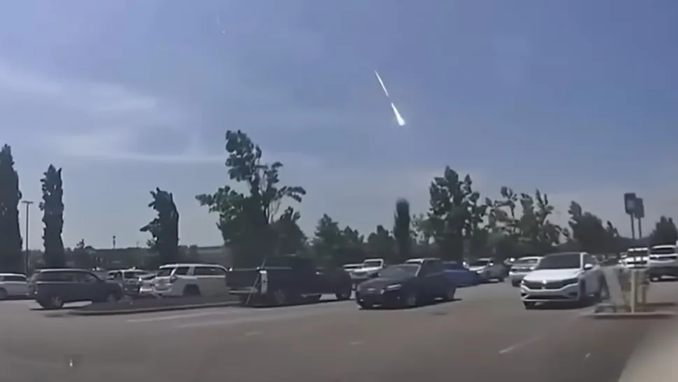 Un  meteorit mai vechi decât Pământul a căzut peste o casă din Statele Unite VIDEO