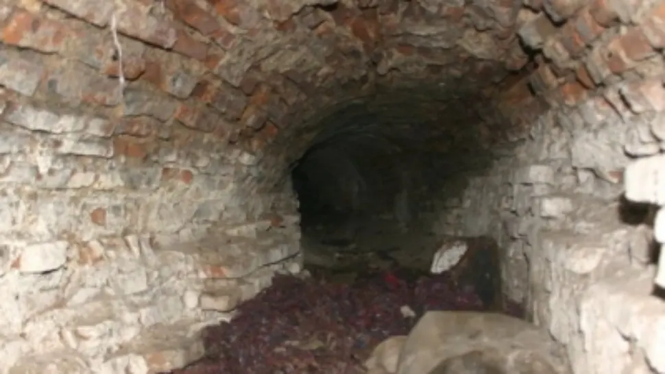 Criminalul fugar s-ar ascunde în tunelurile secrete ale Armatei. Ce le împiedică pe echipele de căutare să ajungă la Emil Gânj 