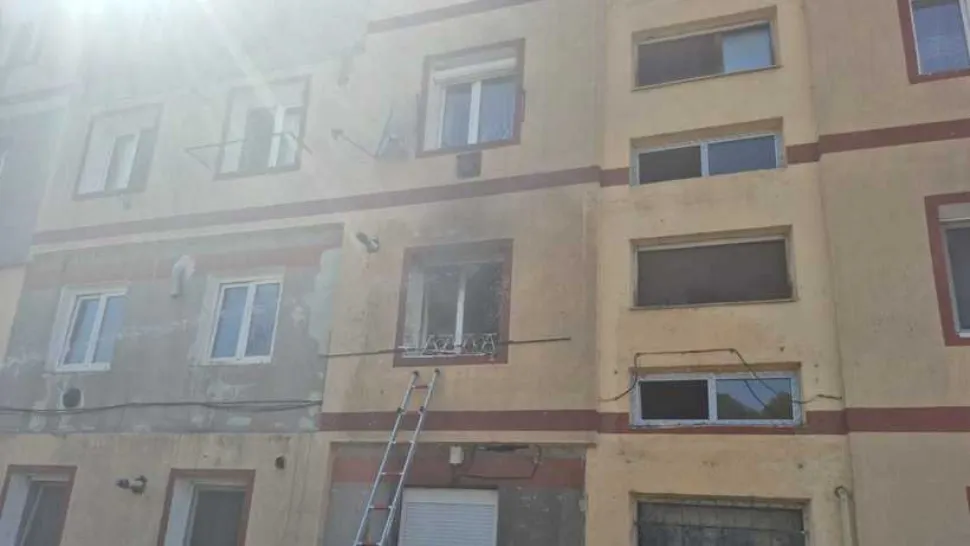 Explozie într-un cămin din Reşiţa: două persoane rănite în urma incidentului