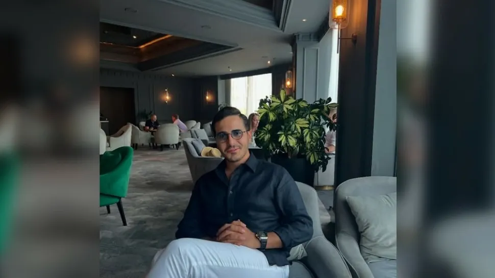 „Escrocul de pe Tinder”, arestat la Batumi: cum a reușit să păcălească zeci de femei să-l împrumute cu bani