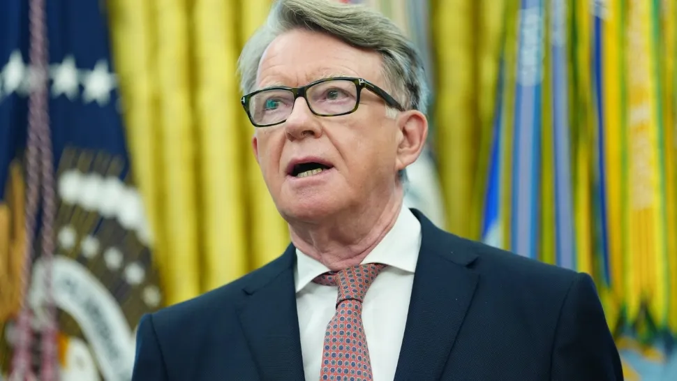 Ambasadorul Marii Britanii în SUA; demis după ce s-a aflat de legăturile sale cu infractorul sexual Jeffrey Epstein