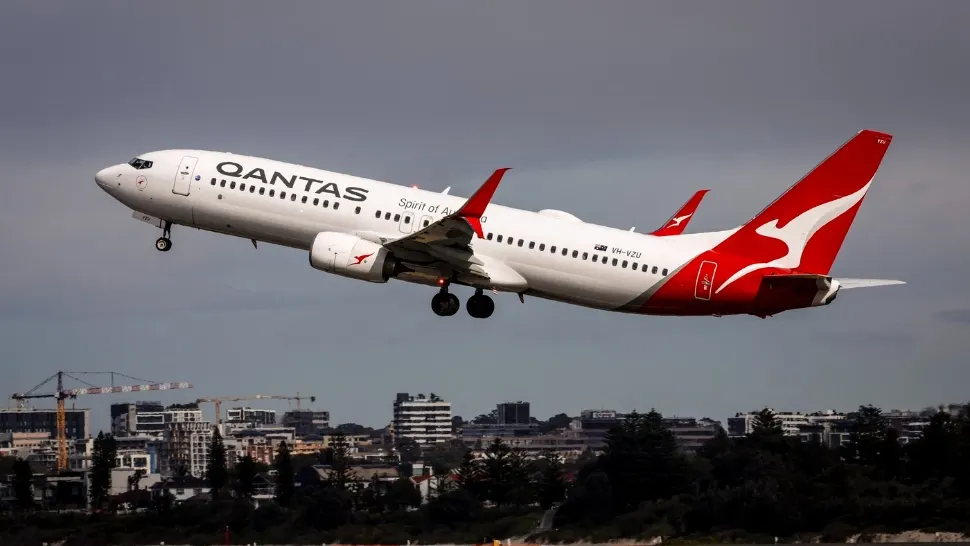 Panică la bordul unei curse Qantas, după suspiciuni de INCENDIU în cală: avionul a aterizat de urgență