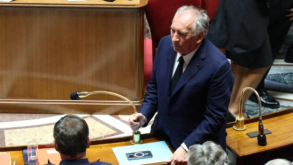 Criză politică în Franța: Prim-ministrul Bayrou înfrânt prin moțiune de cenzură. Guvernul se prăbușește