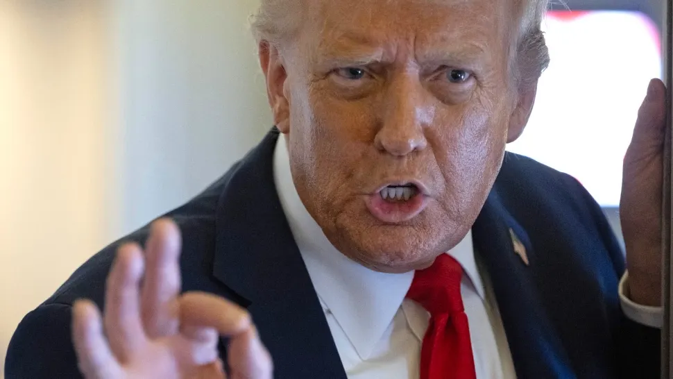 Trump pornește războiul cu presa. Televiziunile care îl critică ar trebui să rămână fără licență „Îmi fac doar publicitate proastă”