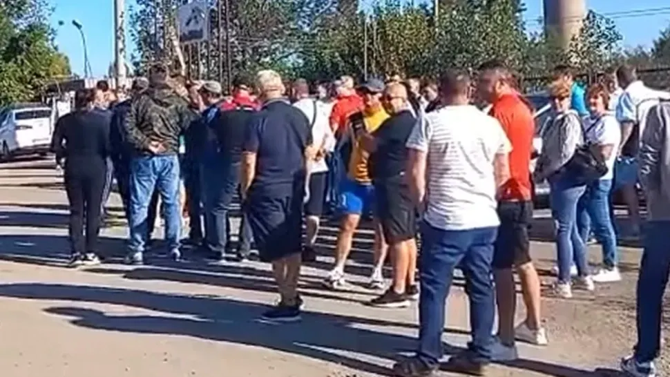 Protest spontan la ArcelorMittal. Angajații, nemulțumiți de modul în care se derulează procesul de disponibilizare