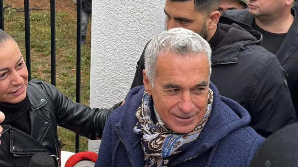 Călin Georgescu, la biserică după ce s-a prezentat la controlul judiciar. Momente unice cu liderul poporului – VIDEO