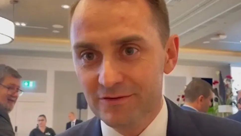 Șeful cancelariei lui Bolojan, reacție halucinantă în fața jurnaliștilor: "Vă rog să nu agresați oamenii"