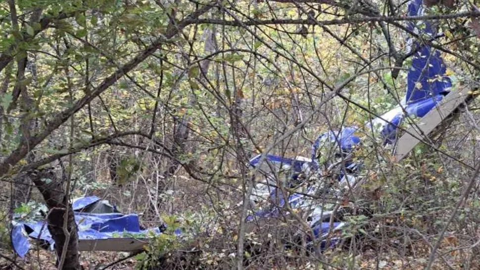 Accident aviatic, în jud. Vaslui: un avion ultraușor s-a prăbușit. Pilotul, găsit decedat - FOTO