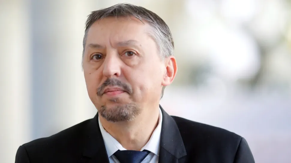 Daniel David, ministrul Educației: „Cumulul pensiei cu salariul nu poate fi blocat în educație, astfel este protejată funcționarea sistemului”