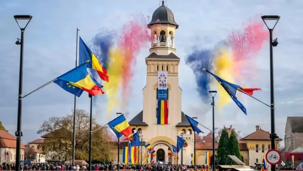 Mii de români alături de Georgescu și Simion de 1 Decembrie. Realitatea PLUS, transmisiuni maraton din mijlocul suveraniștilor - LIVE TEXT/VIDEO 