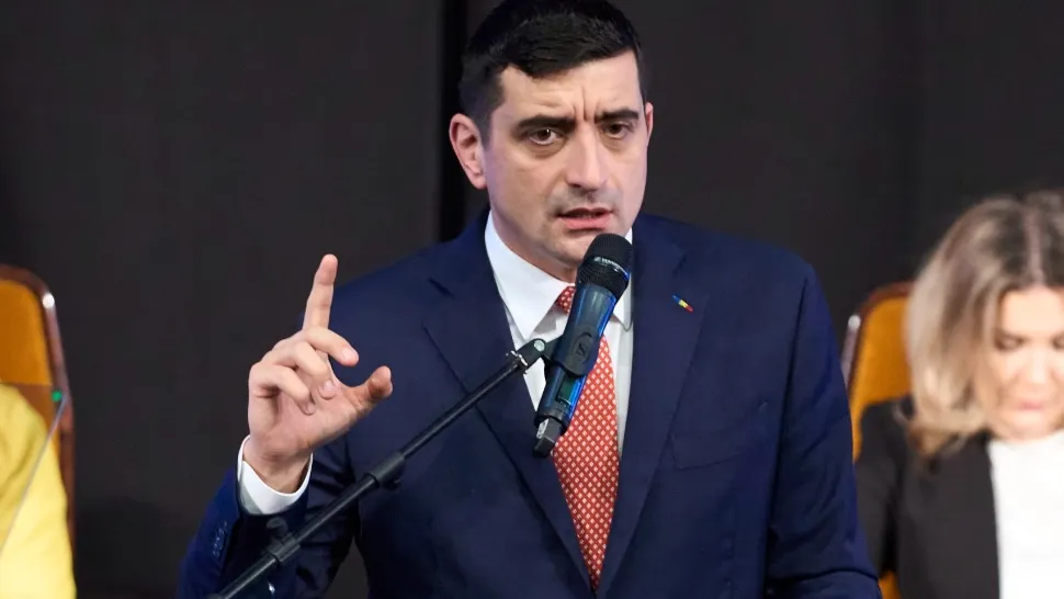 Imagini impresionante la conferința județeană AUR Călărași. George Simion, discurs în fața a sute de călărășeni după ce curentul a fost întrerupt: „În continuare o să vorbim pentru că vocea noastră nu poate fi redusă la tăcere”