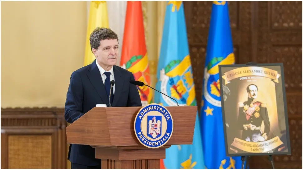 Cum și-a readus aminte Nicușor Dan de oamenii lui Cioloș. Cine sunt urmașii domnitorului elogiat de președinte 