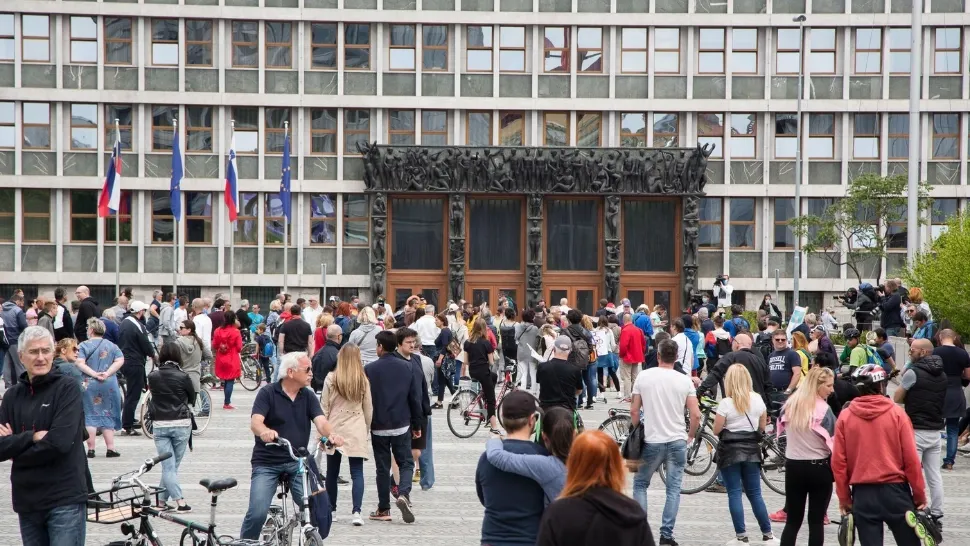 O nouă lege slovenă tratează minoritatea romă „ca o amenințare la adresa securității”