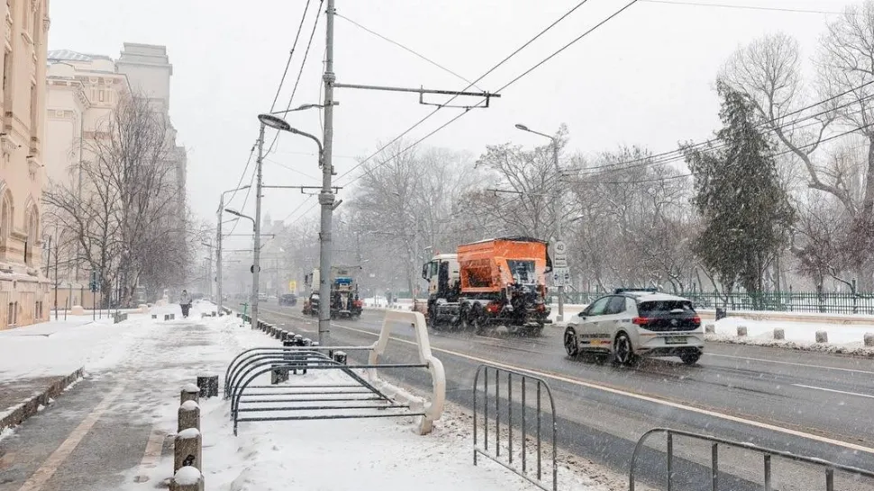 COD GALBEN de ninsori în zilele de Crăciun. Stratul de omăt atinge 20 de centimetri grosime în anumite zone din țară