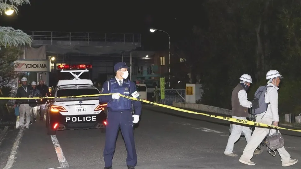 Atac violent într-o fabrică din Japonia: 15 persoane rănite după ce un bărbat a folosit cuțitul și un lichid periculos