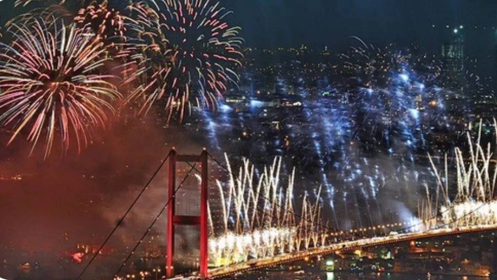 Magia Bosforului te așteaptă – Revelion 2026 în inima vibrantă a Istanbulului  
