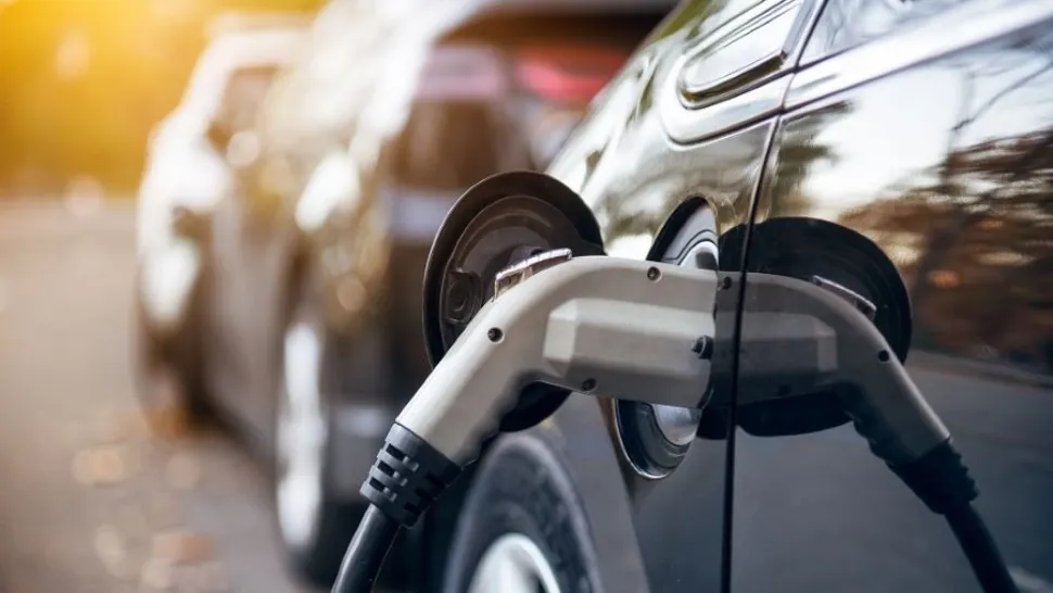 Înconjurul României cu mașina electrică în 2026: Traseul ideal ca să eviți „pana prostului”