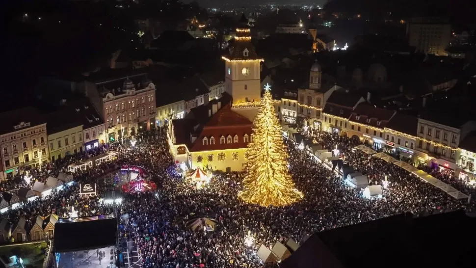 Prețuri astronomice la târgurile de Crăciun. Trei mici, cu cartofi, pâine și muștar, au ajuns să coste 50 de lei VIDEO