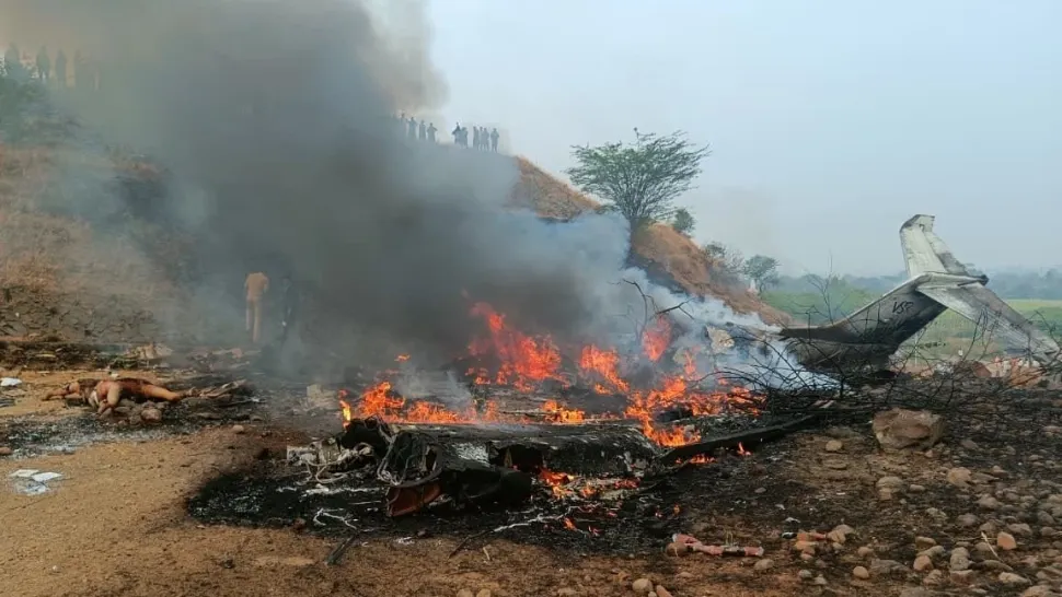Vicepremier indian, mort într-un accident aviatic. Alte patru persoane și-au pierdut viața - VIDEO & FOTO