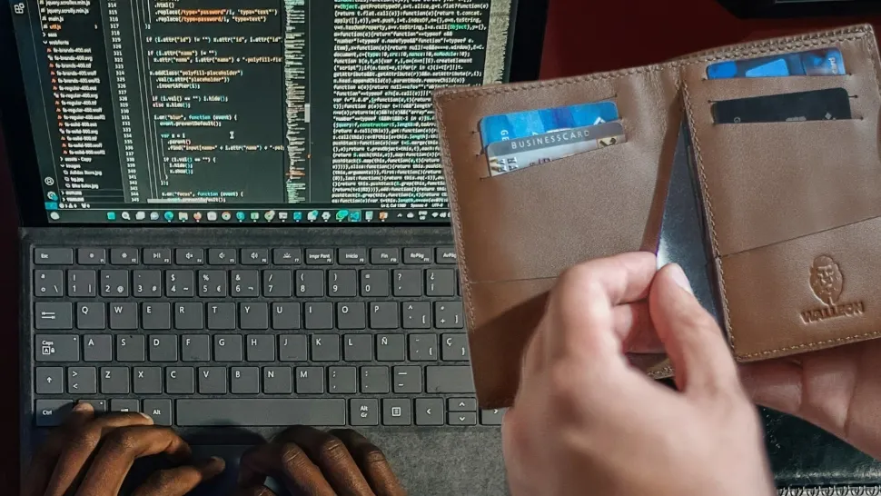 Atenție la cumpărăturile de Paște: Autoritățile avertizează asupra unei explozii de fraude online