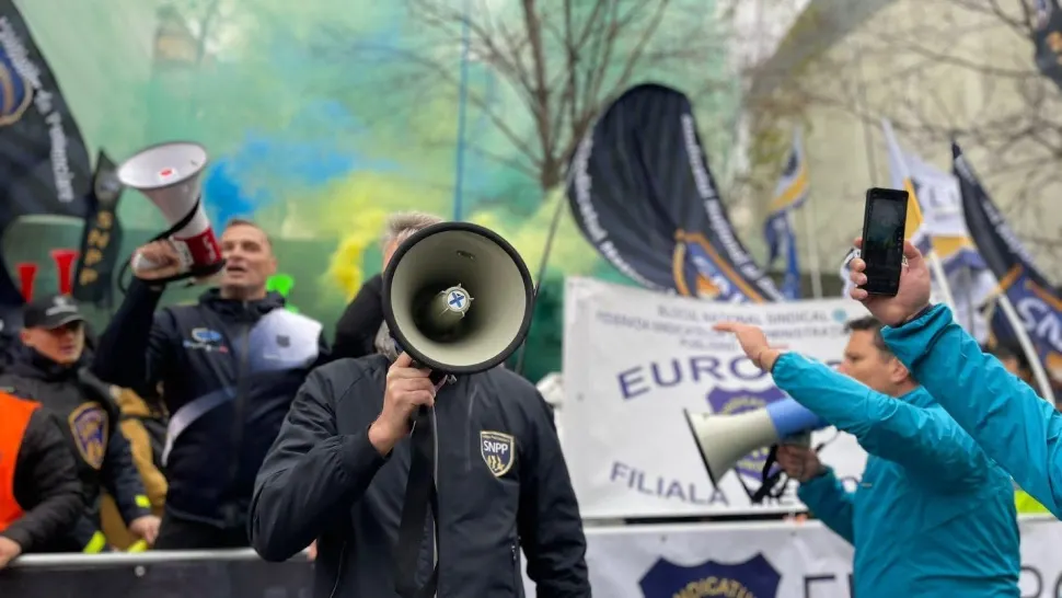 Sindicatele din poliție și penitenciare se opun modificării Legii pensiilor militare prin OUG și fără consultare