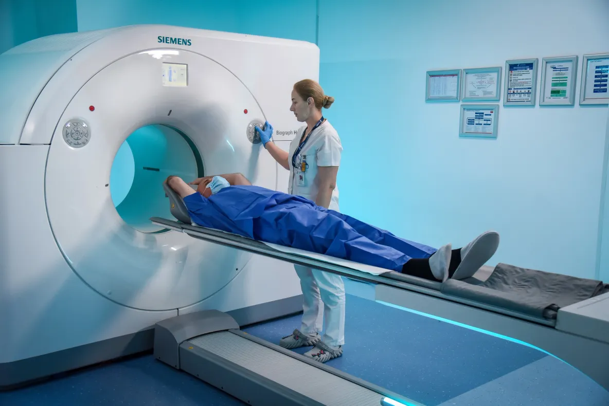 Imagistica moleculară care poate schimba planul de tratament
