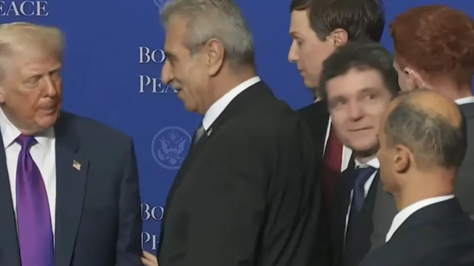 Nicușor Dan, pus la punct de Secret Service la Consiliul pentru Pace - VIDEO