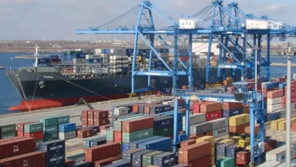 Dosar de corupție în Portul Constanța. Arest preventiv și control judiciar pentru funcționarii acuzați de mită