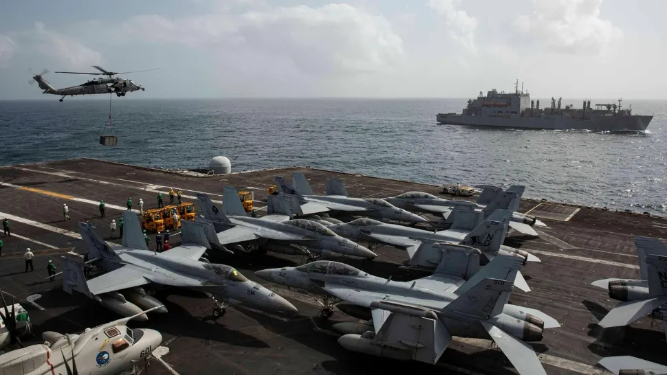 Incident militar între SUA și Iran. Americanii au doborât o dronă iraniană care se îndrepta către portavionul Abraham Lincoln 
