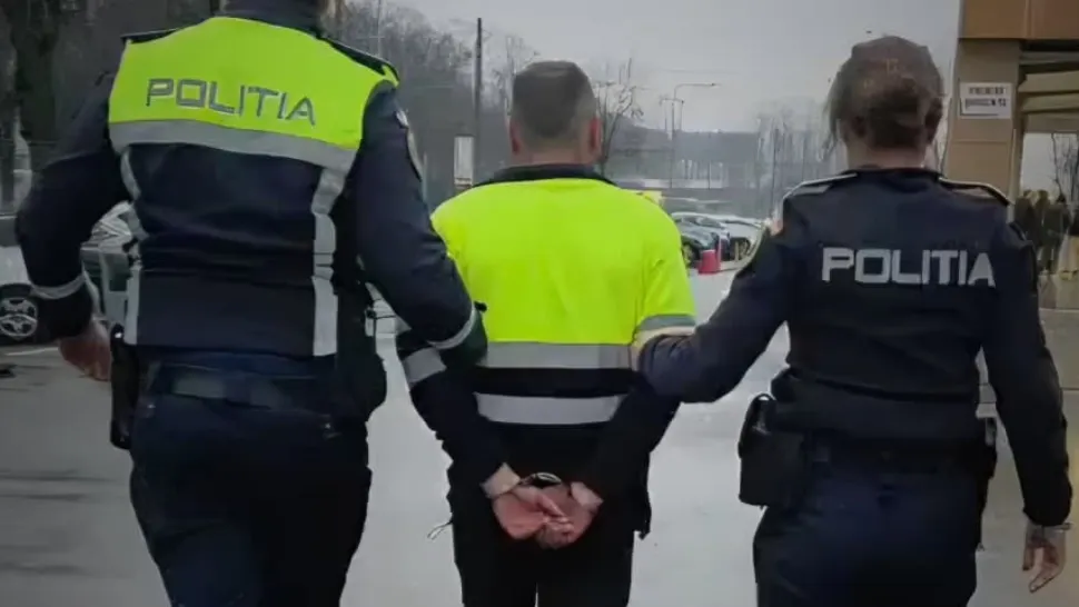 Gest șocant în Prahova: un bărbat și-a lovit câinele cu toporul în cap pentru că îi luase încălțămintea