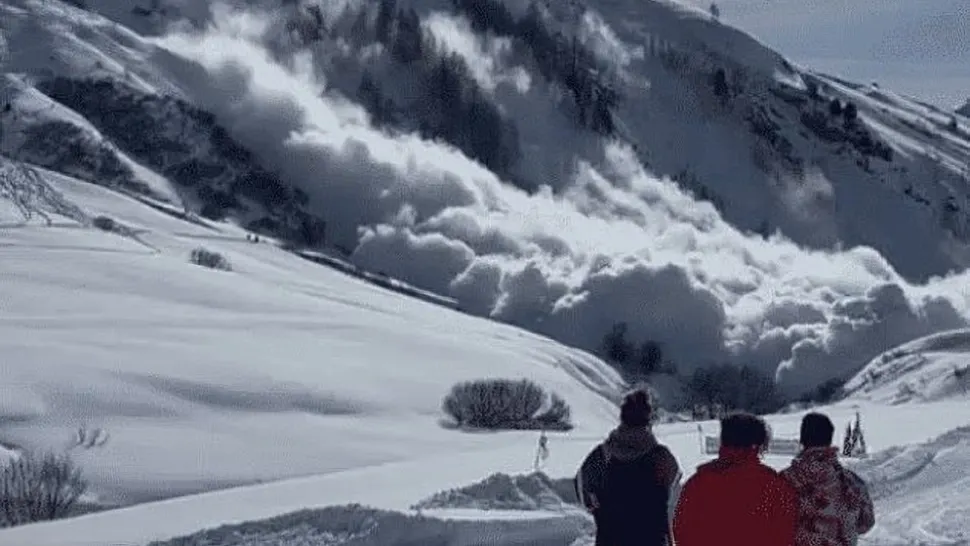 Avalanșă devastatoare în Alpi: trei schiori au murit după ce au fost surprinși de prăbușirea masivă de zăpadă