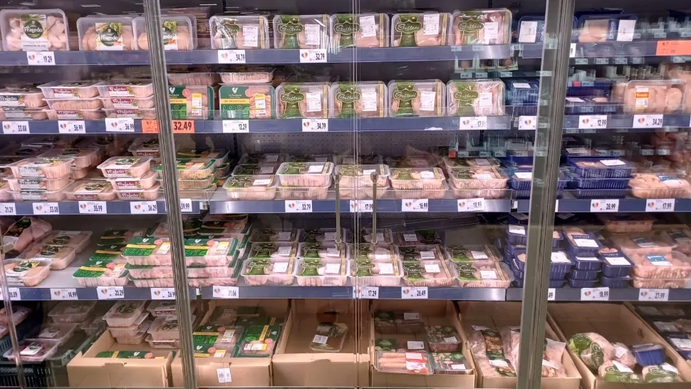 Cum a ajuns să fie controlată carnea din supermarketuri de offshore-uri din Cipru, în timp ce fermierii români sărăcesc. Ministrul Agriculturii trimite Consiliul Concurenței peste intermediarii dubioși    