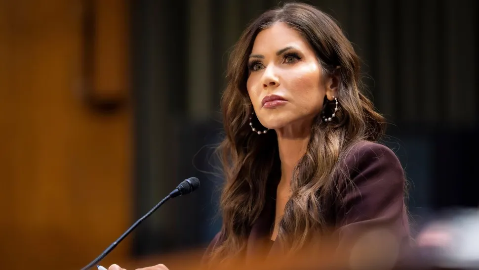 Trump a început să-și îndepărteze apropiații. Temuta Kristi Noem, șefa ICE care a speriat migranții, a fost destituită