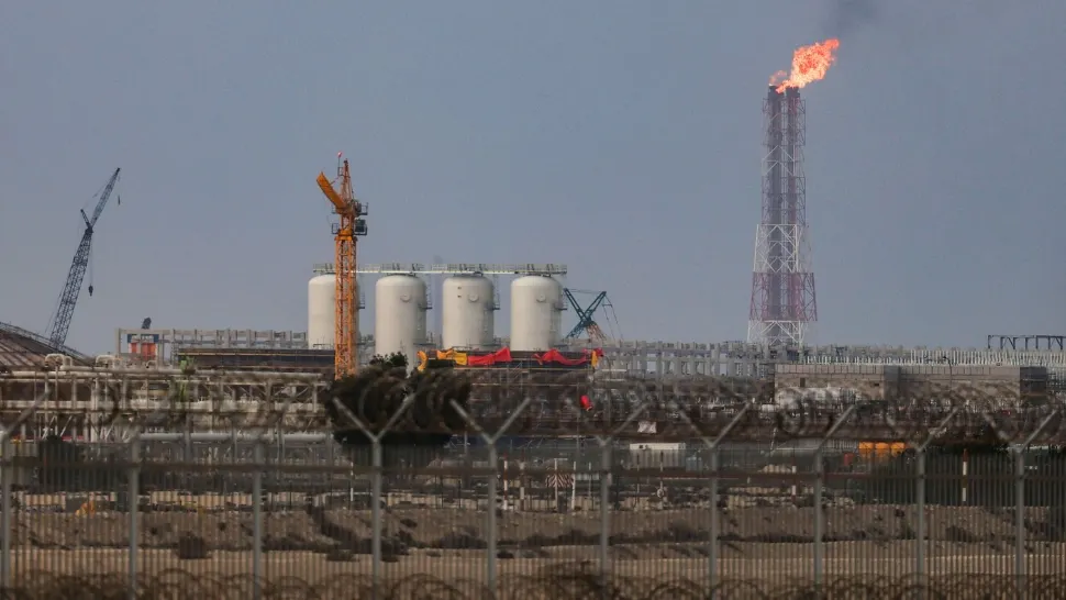 Atac cu rachete în Qatar. Incendiu de proporții la rafinăria Ras Laffan după o lovitură iraniană VIDEO