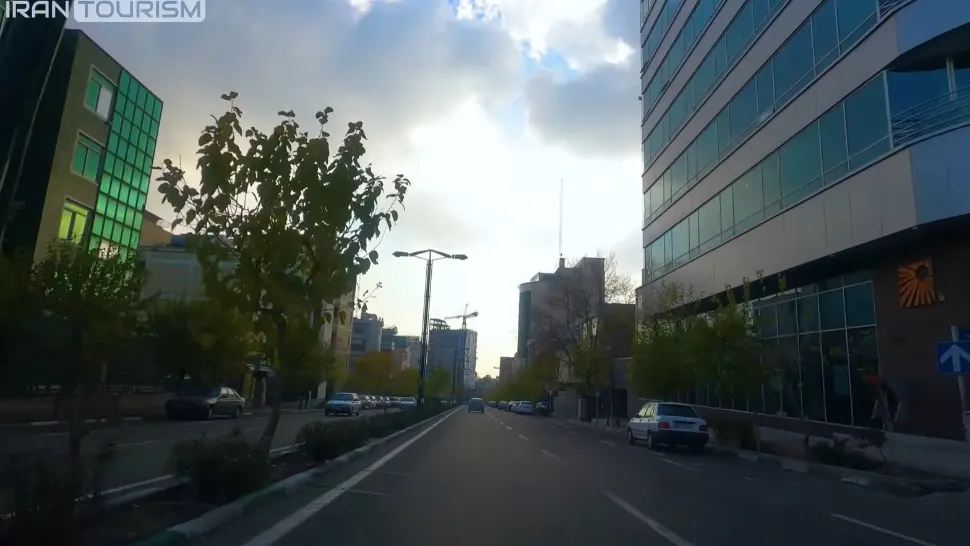 Strada București din Teheran. Artera de lux unde numele capitalei României este reper pentru taximetriști și diplomați VIDEO