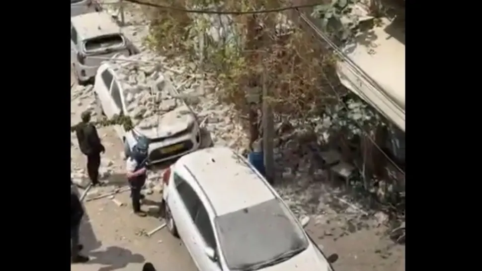 Tensiune extremă în Orientul Mijlociu: Tel Aviv, lovit de rachete iraniene. Cel puțin 15 persoane au ajuns la spital VIDEO