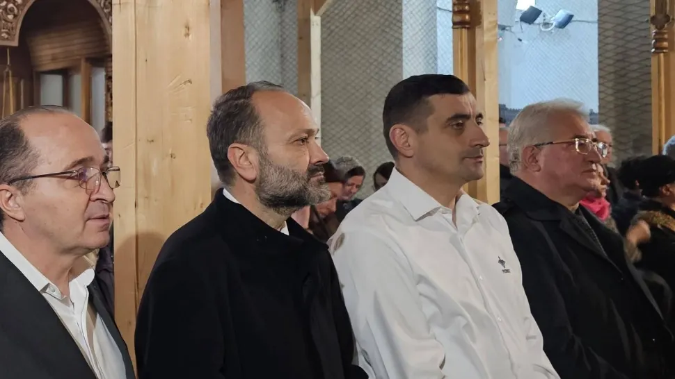 George Simion, în mijlocul credincioșilor la Suceava: a participat la Procesiunea de Florii - VIDEO