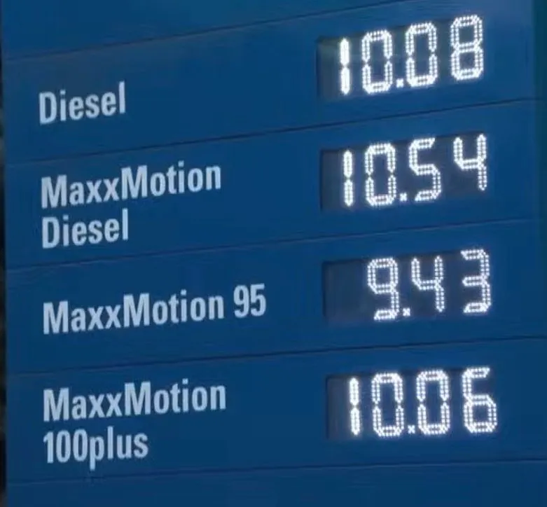 Prețurile la pompă au crescut din nou. Cât dăm pe carburant