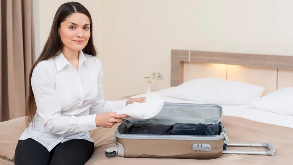 Adio „suvenirurilor” din hotel. UE schimbă regulile jocului îi lasă pe turiști fără sticluțele preferate