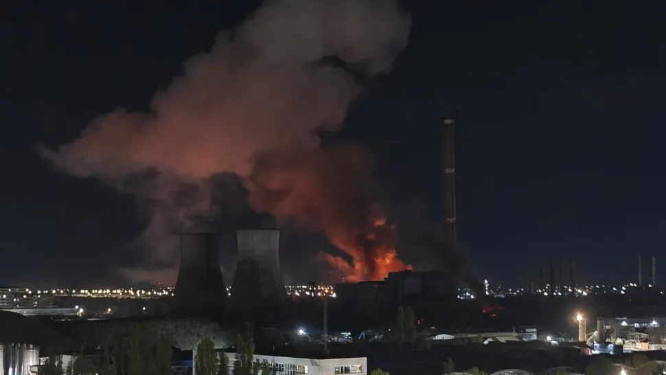 Incendiul de la CET București Vest. Echipele ELCEN efectuează o analiză tehnică detaliată pentru identificarea cauzelor producerii incidentului