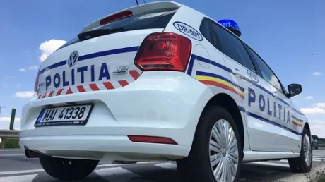 Patru răniți și trafic blocat după un accident pe DN 2F, în județul Bacău