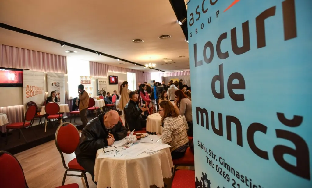 Lovitură pentru piața muncii din România. Zeci de mii de locuri de muncă au dispărut într-un an