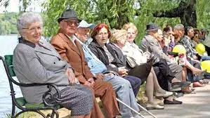 Casele de pensii, asaltate de cereri pentru restituirea CASS plătit la sume mai mari de 3.000 de lei