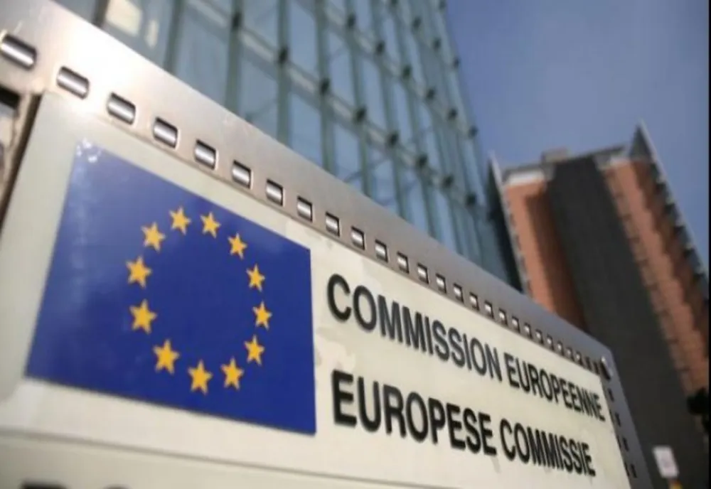 Comisia Europeană cere modificări urgente în Legea Salarizării. Eroare de 1 miliard de lei în Sănătate