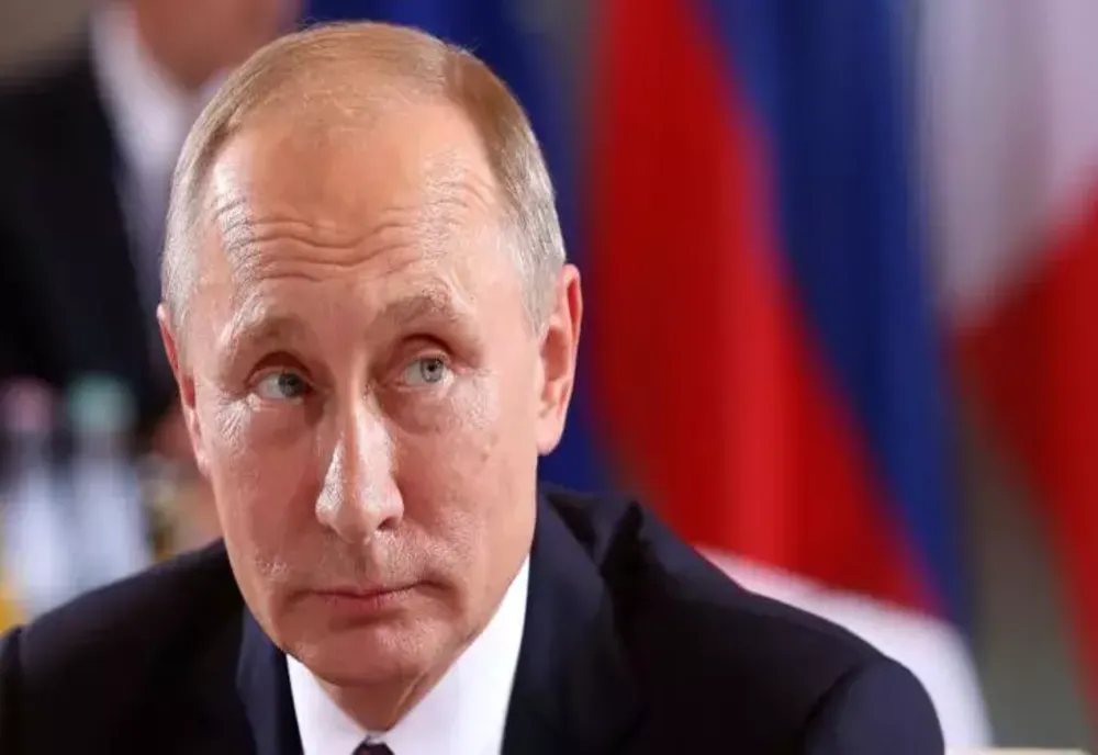 Putin recunoaște criza benzinei din Rusia: „Am făcut o greșeală”. Rușii, avertizați să se pregătească pentru penurie